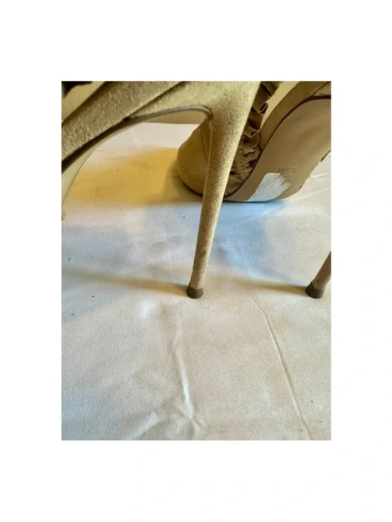 New York and Company Ruffle Stilettos - Picture 9 of 9